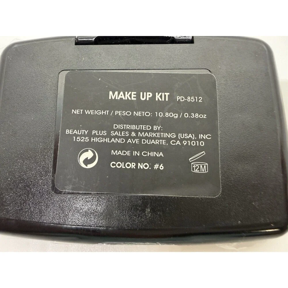 MAKE‎ UP KIT MAX MELL 12 Eyeshadow Shimmery or Metallic Finish, 5 Pcs Brush Set